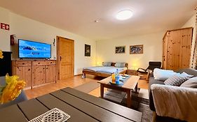 Apartment Bayerischer Wald - Ferienwohnung mit Küche, Parkplatz, WLAN&24h Checkin